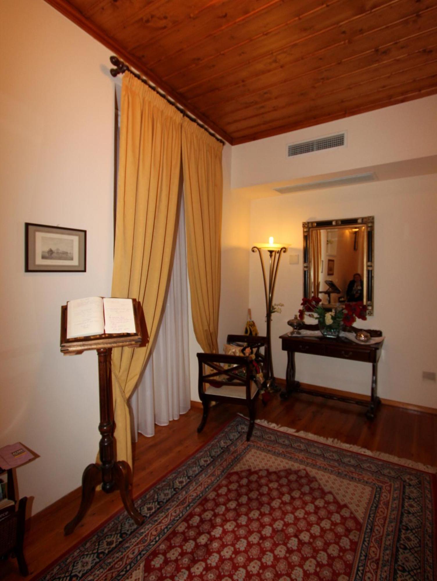 Hotel Polyxenia